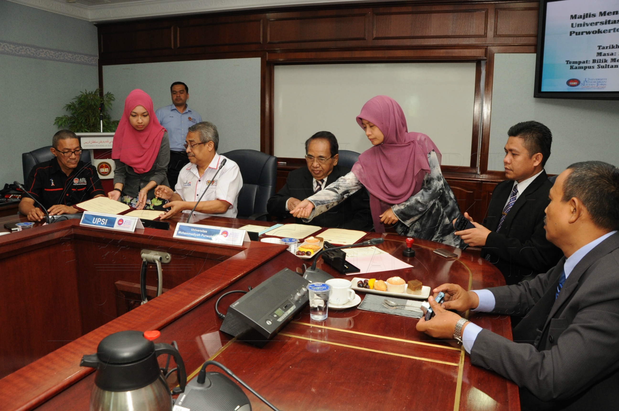 PRO16 6 Mou HAS 7862